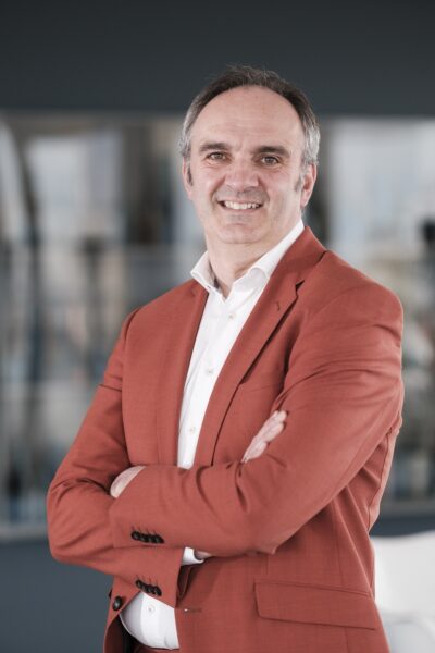 Vanbreda 1360 resize