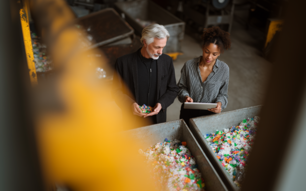 U7353792727 photorealistic image taken from a high angle lookin e5